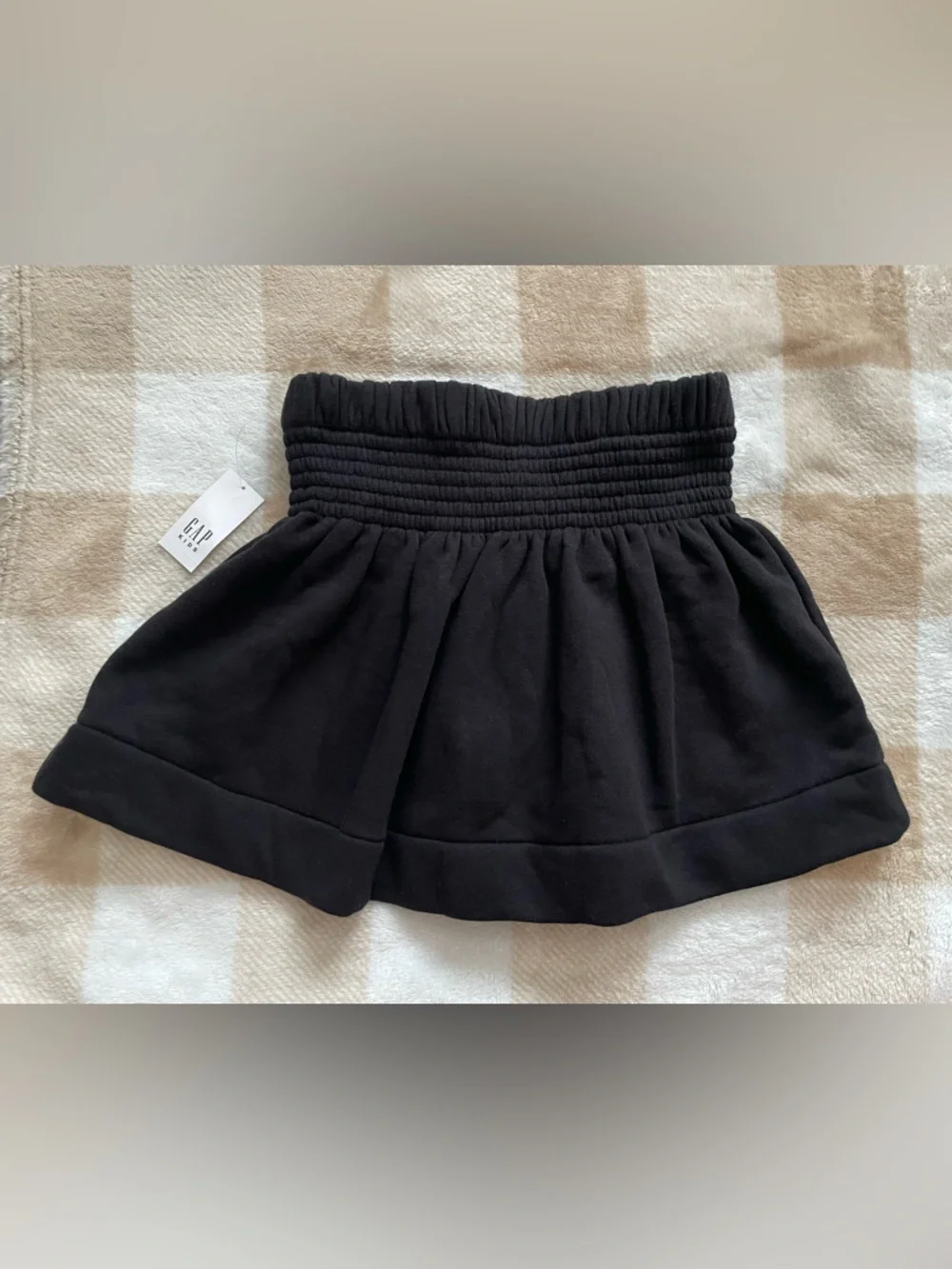 NWT GAP Kids Black Smocked Waist Skirt Size Small (6-7)